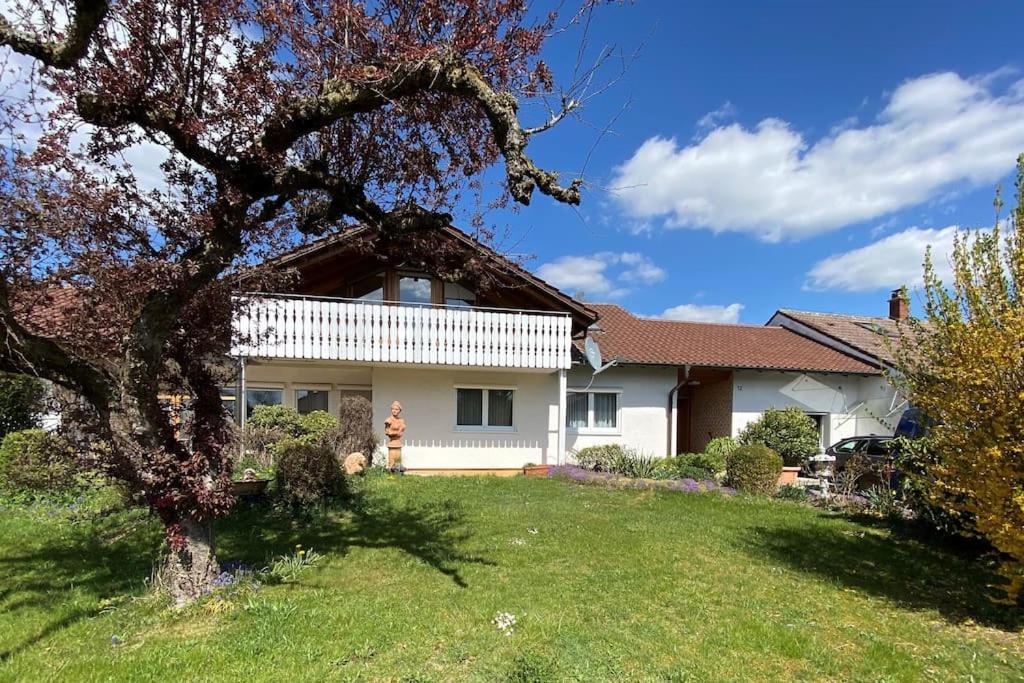 Gemuetliche Wohnung Bei Bad Waldsee Mit Balkon Exteriör bild